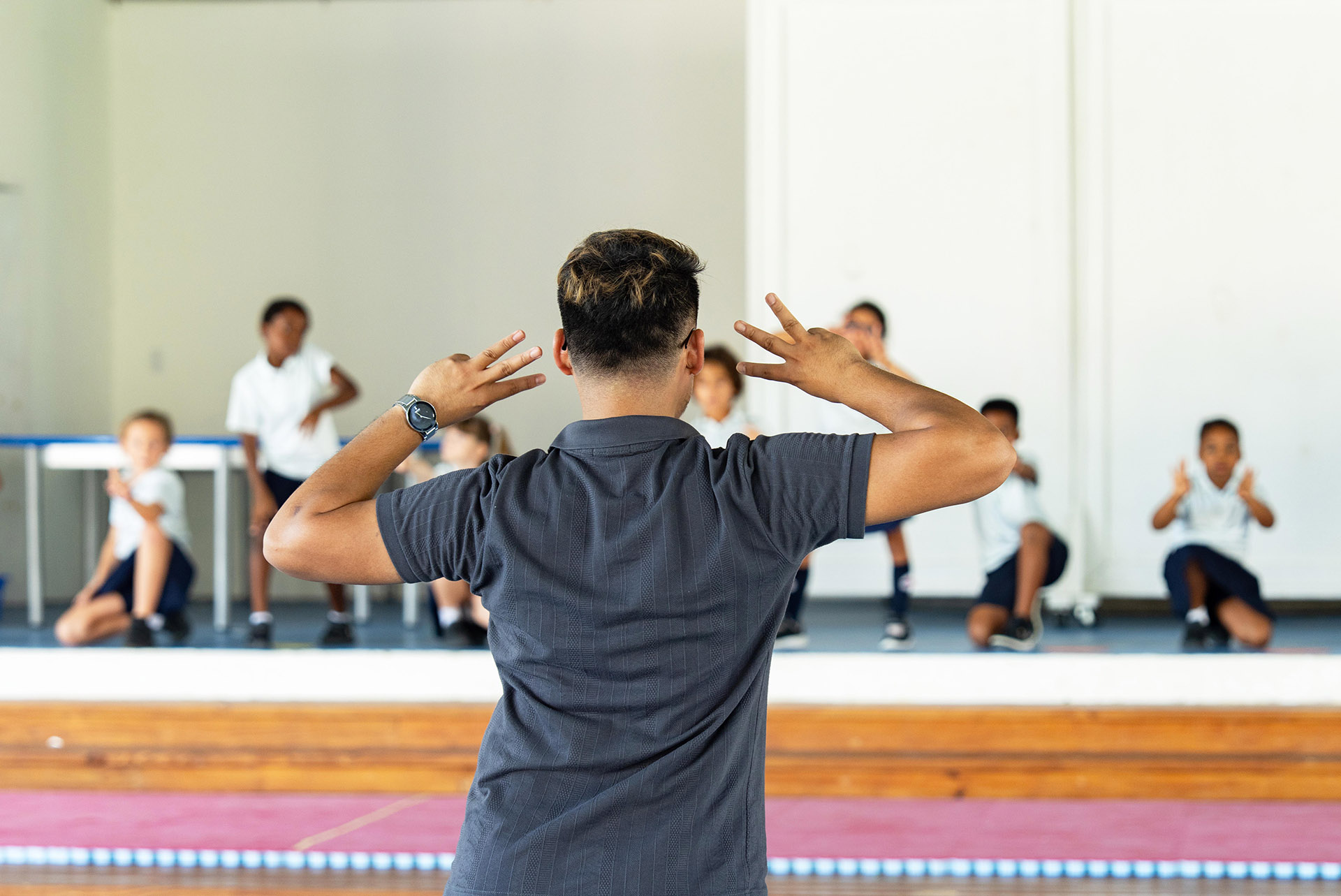 performing-arts-rehearsal-outdoor-stage-istci1
