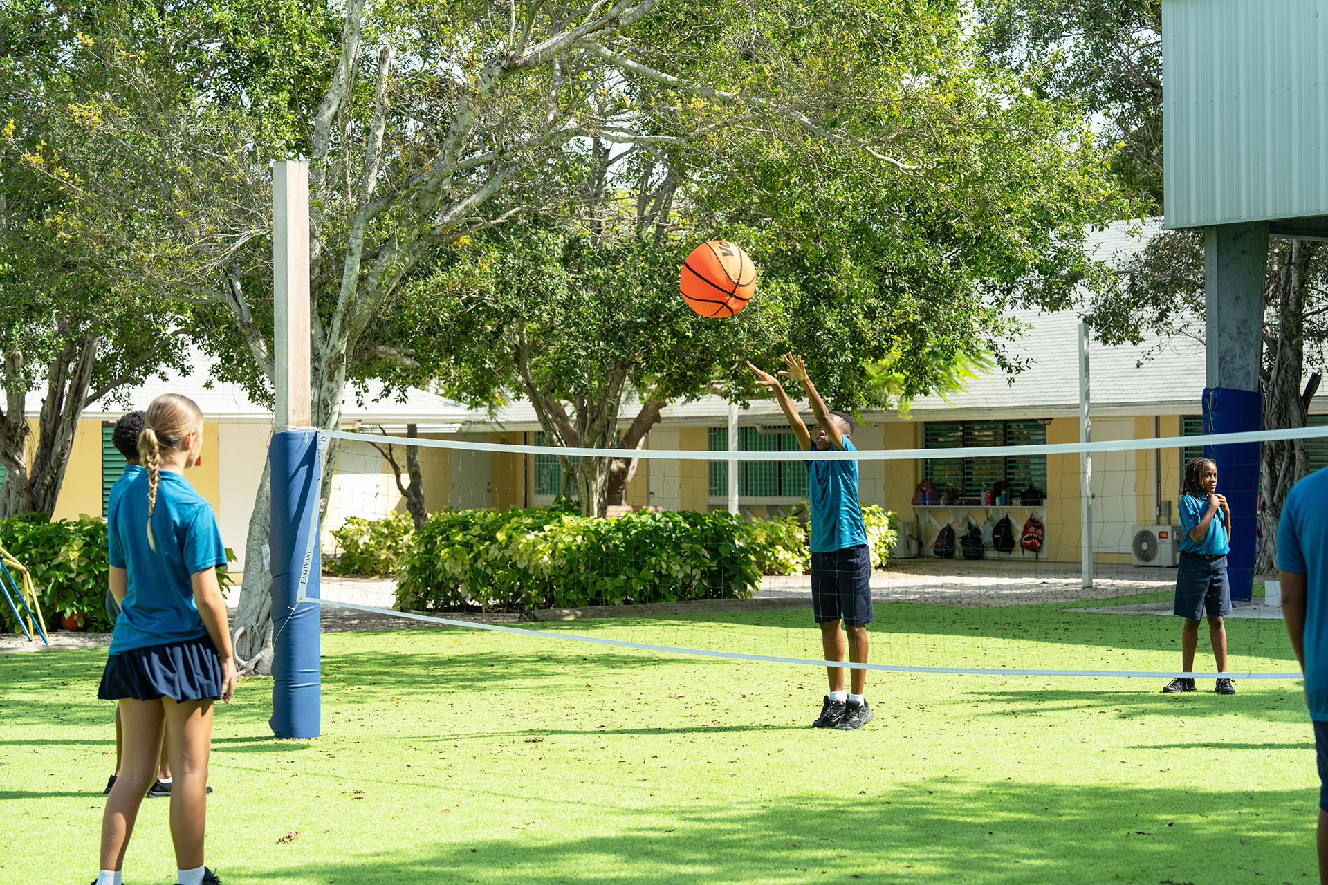 students-volleyball-court-outdoor-istci_1