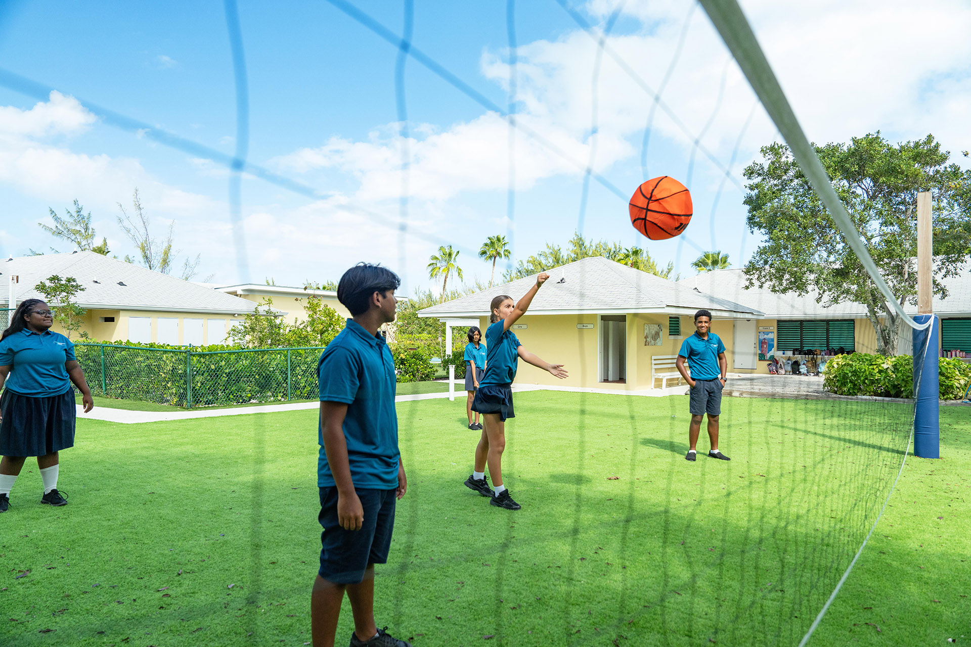 students-volleyball-court-outdoor-istci_2